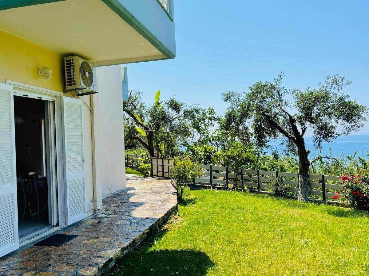 Triantis Apartments Ліґія Екстер'єр фото