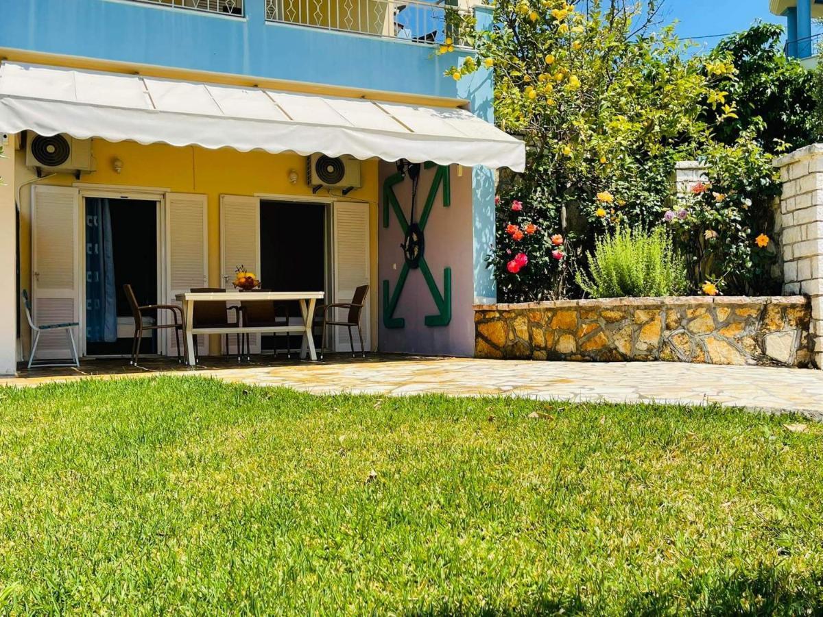 Triantis Apartments Ліґія Екстер'єр фото