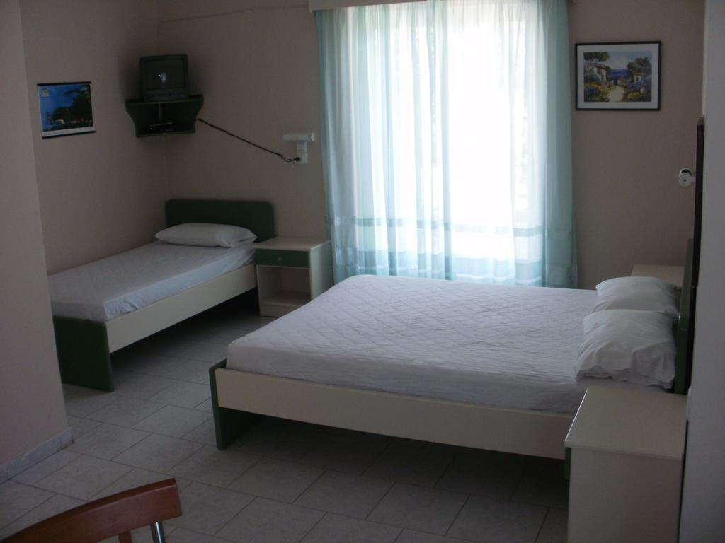 Triantis Apartments Ліґія Номер фото